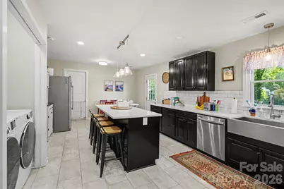 204 N Oak Street, Lowell, NC 28098 - Photo 7