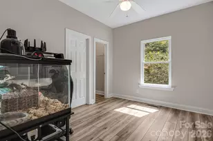 35 Chesten Mountain Dr, Asheville, NC 28803 - Photo 13