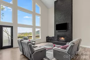 35 Chesten Mountain Dr, Asheville, NC 28803 - Photo 3