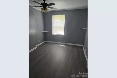 207 S Caldwell Avenue, Newton, NC 28658 - Photo 7