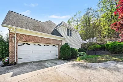 7940 Oakmont Court, Hickory, NC 28602 - Photo 27