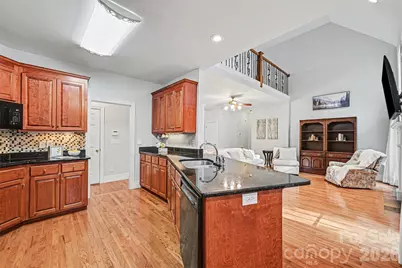 7940 Oakmont Court, Hickory, NC 28602 - Photo 9