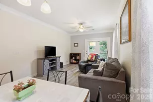 528 Appeldoorn Cir, Asheville, NC 28803 - Photo 5