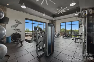 130 Cherokee Rd, Charlotte, NC 28207 - Photo 23