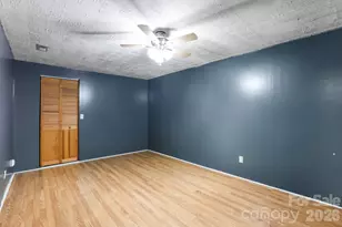 5 Country Rd, Hendersonville, NC 28791 - Photo 27