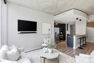 210 N Church St, Charlotte, NC 28202 - Photo 5