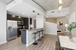210 N Church St, Charlotte, NC 28202 - Photo 9