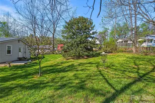 125 Lower Edgewood Rd, Candler, NC 28715 - Photo 23
