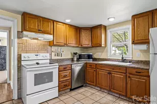 125 Lower Edgewood Rd, Candler, NC 28715 - Photo 11