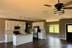 130 Oak Pointe Ln, Wilkesboro, NC 28697 - Photo 25
