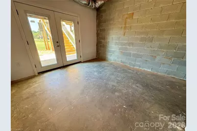 130 Oak Pointe Lane, Wilkesboro, NC 28697 - Photo 21