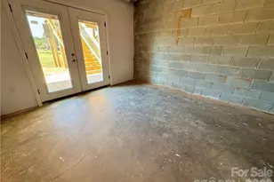 130 Oak Pointe Ln, Wilkesboro, NC 28697 - Photo 21
