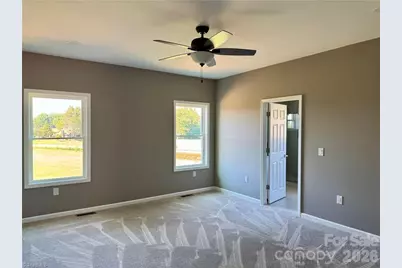 130 Oak Pointe Lane, Wilkesboro, NC 28697 - Photo 7