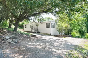 66 Green Oak Rd, Asheville, NC 28804 - Photo 1