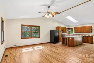 129 Cash Phillips Dr, Mars Hill, NC 28754 - Photo 17