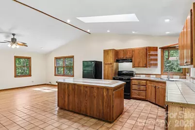 129 Cash Phillips Drive, Mars Hill, NC 28754 - Photo 19