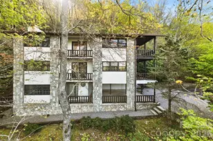 821 Summit Dr, Maggie Valley, NC 28751 - Photo 35