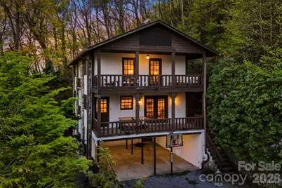 821 Summit Drive, Maggie Valley, NC 28751 - Photo 1