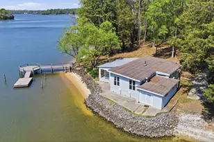 15609 Chatfield Dr, Charlotte, NC 28278 - Photo 1