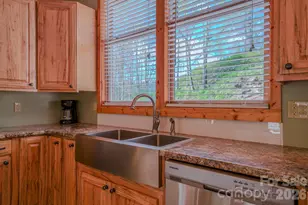 426 Cook Town Rd, Bakersville, NC 28705 - Photo 7