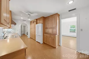 3485 Bridgeford Ln, Newton, NC 28658 - Photo 11
