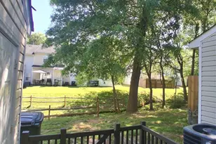 1786 Forest Side Ln, Charlotte, NC 28213 - Photo 9