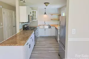 40 Oakley Rd, Asheville, NC 28803 - Photo 5