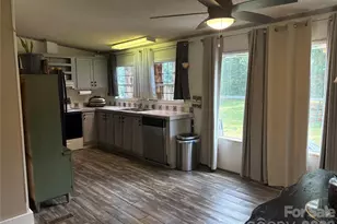 5507 Sandy Creek Ct, Newton, NC 28658 - Photo 7
