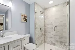 6723 Rollingridge Dr, Charlotte, NC 28211 - Photo 17