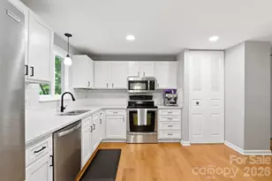 6723 Rollingridge Dr, Charlotte, NC 28211 - Photo 7
