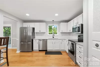6723 Rollingridge Drive, Charlotte, NC 28211 - Photo 7