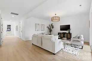 2818 Dogwood Ave, Charlotte, NC 28206 - Photo 3