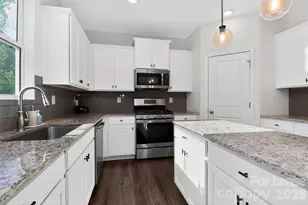 7132 Wheyfield Dr, Charlotte, NC 28215 - Photo 13