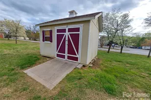 3121 Corliss St, Salisbury, NC 28147 - Photo 3