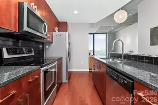 210 N Church St, Charlotte, NC 28202 - Photo 19