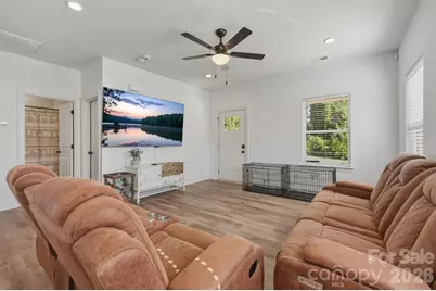 701 E 3rd Avenue, Gastonia, NC 28054 - Photo 7