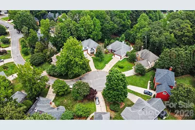 9102 Brightleaf Place, Charlotte, NC 28269 - Photo 35