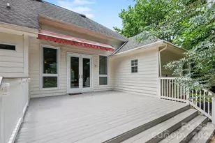 9102 Brightleaf Pl, Charlotte, NC 28269 - Photo 25