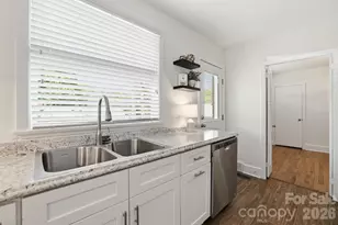 4500 Woodlark Ln, Charlotte, NC 28211 - Photo 3