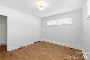 4500 Woodlark Ln, Charlotte, NC 28211 - Photo 15