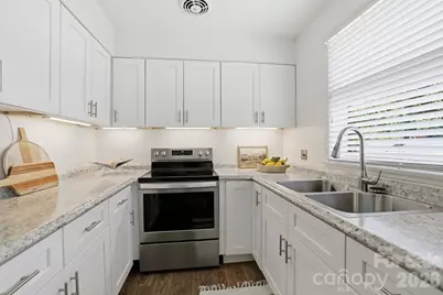 4500 Woodlark Lane, Charlotte, NC 28211 - Photo 1