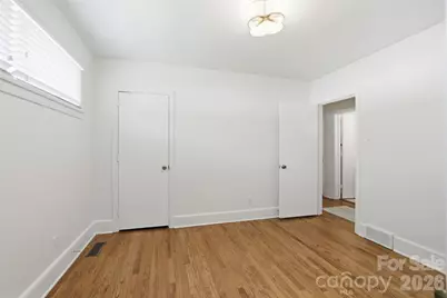 4500 Woodlark Lane, Charlotte, NC 28211 - Photo 9