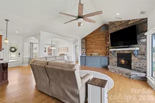 134 Chandeleur Dr, Mooresville, NC 28117 - Photo 7