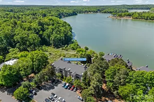 9709 Emerald Point Dr, Charlotte, NC 28278 - Photo 5