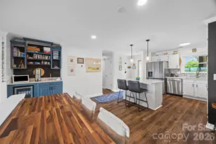 9709 Emerald Point Dr, Charlotte, NC 28278 - Photo 13