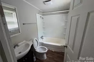 836 S Dalton St, Gastonia, NC 28052 - Photo 5