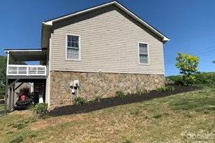 3061 Dry Ponds Rd, Granite Falls, NC 28630 - Photo 3