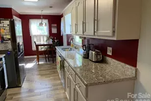 3061 Dry Ponds Rd, Granite Falls, NC 28630 - Photo 11