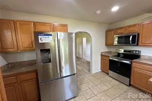919 Orangewood St, Kannapolis, NC 28081 - Photo 9