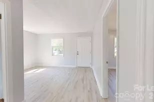 4517 Helena St, Charlotte, NC 28208 - Photo 9